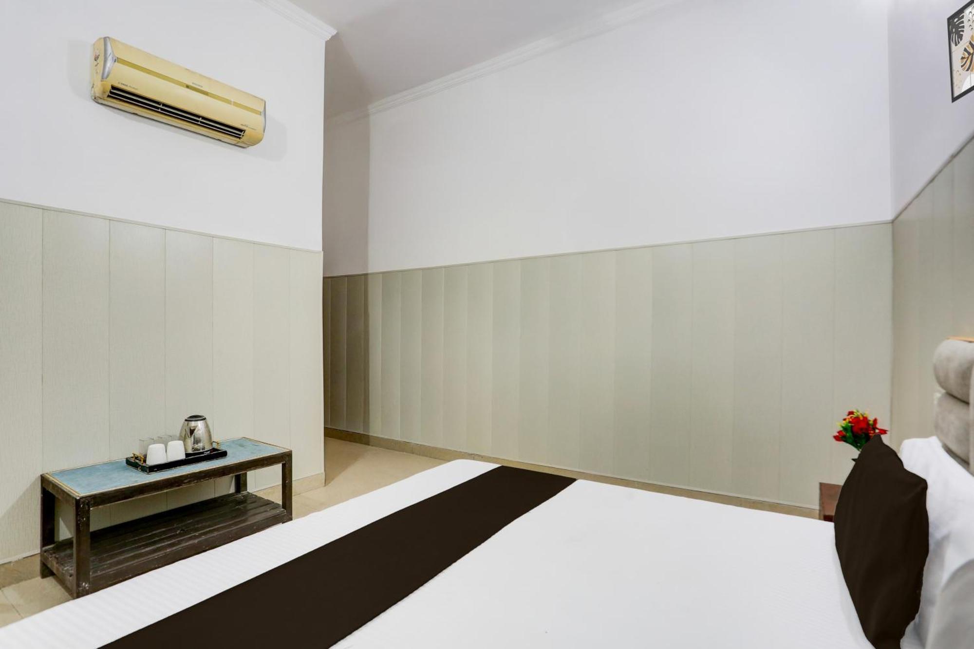 Hotel O Vk Palace 阿格拉 外观 照片