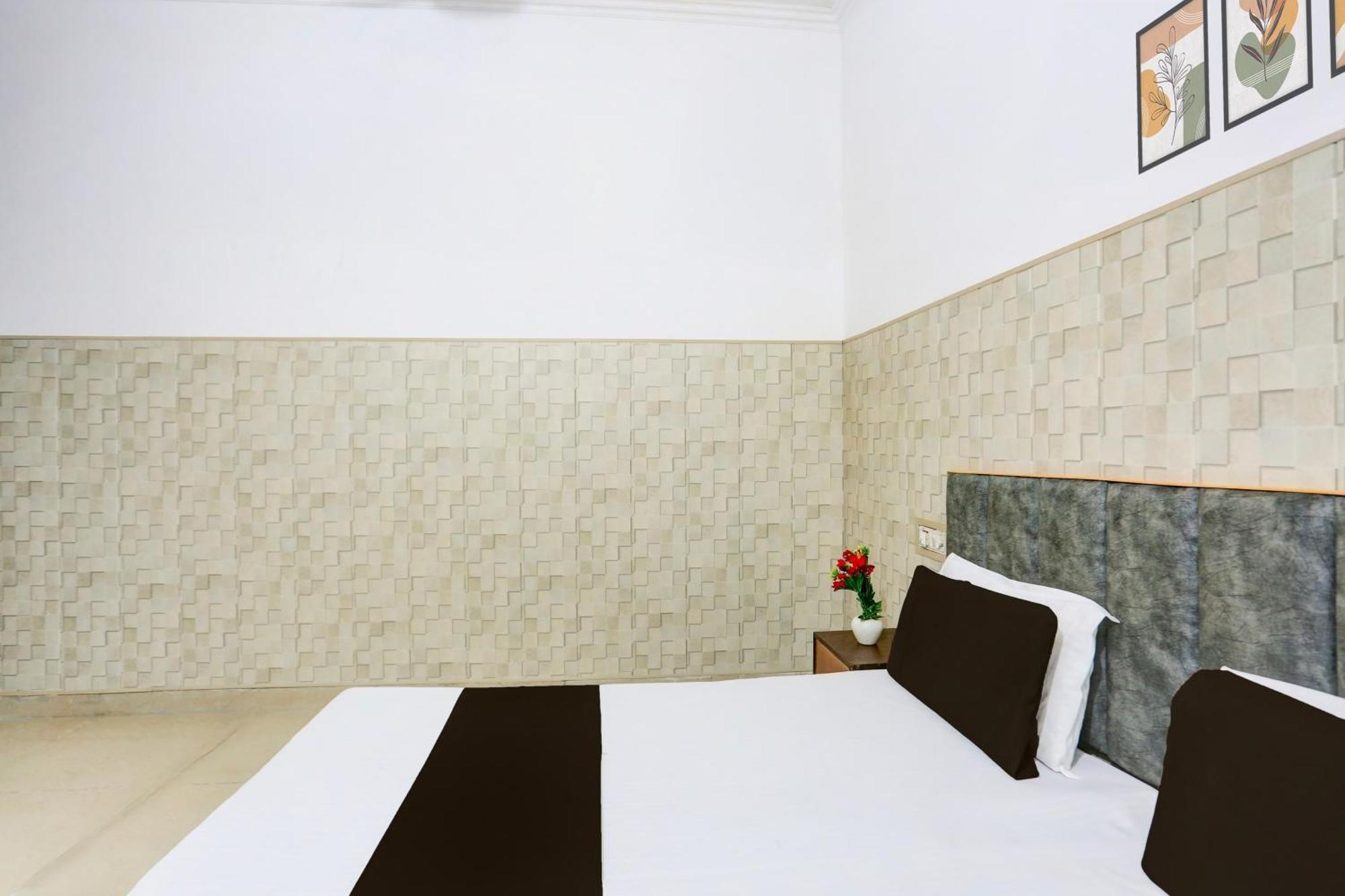 Hotel O Vk Palace 阿格拉 外观 照片