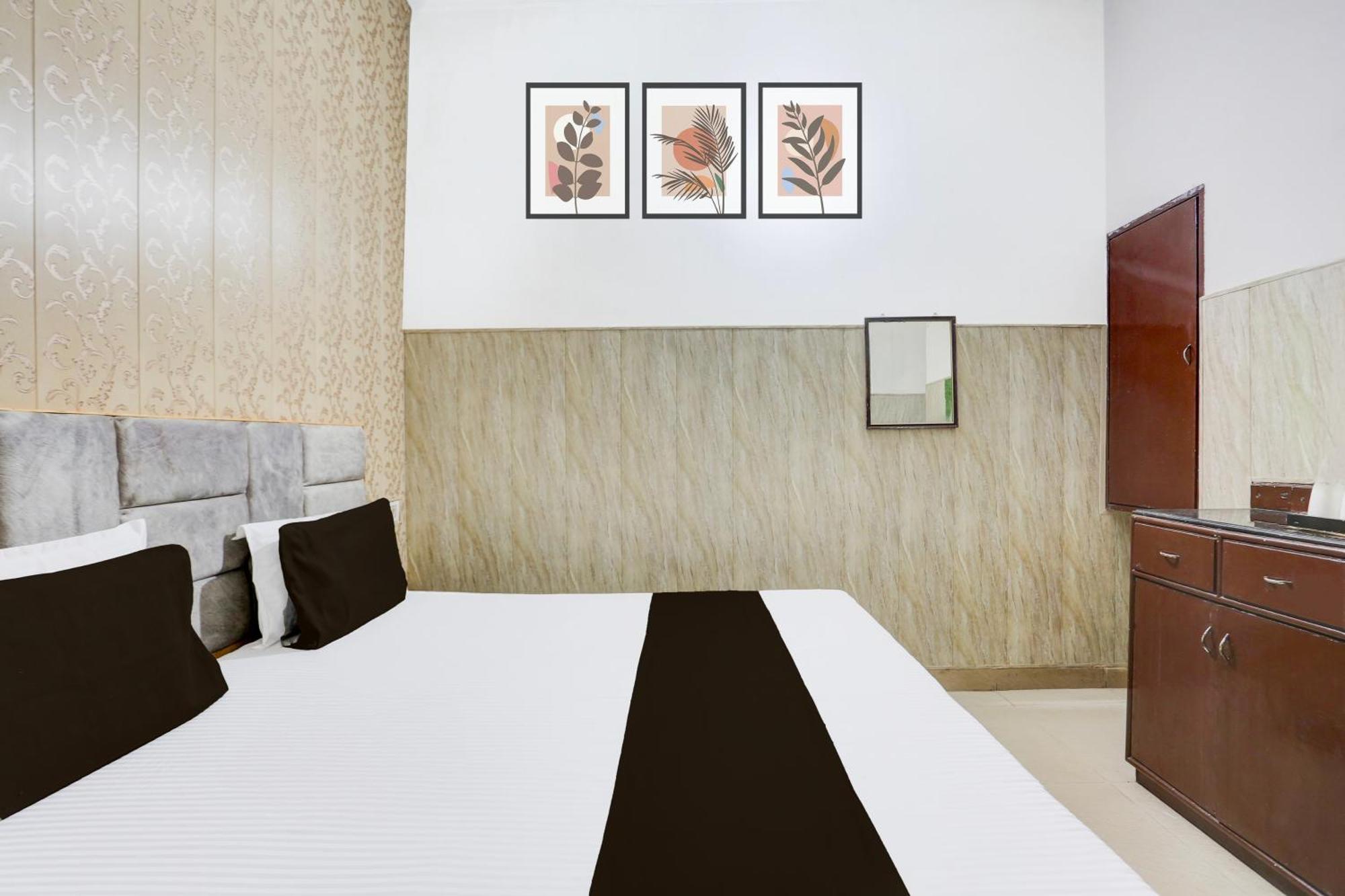 Hotel O Vk Palace 阿格拉 外观 照片