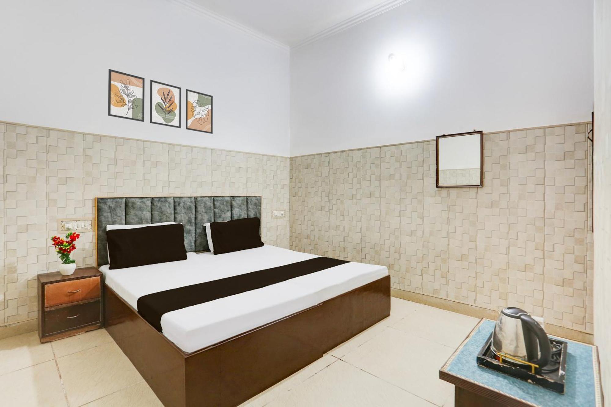 Hotel O Vk Palace 阿格拉 外观 照片